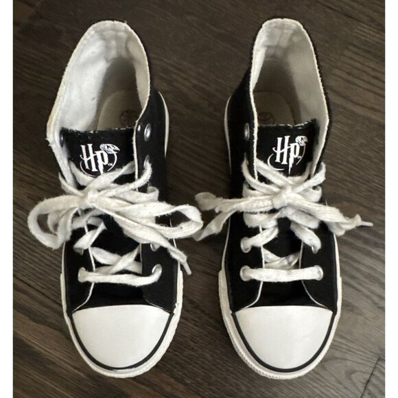 Harry Potter Kids Black shoe, Chuck Taylor style, Shoe Size UK 1, EU 32 - Picture 9 of 16